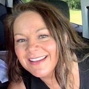 Meet your Posher, Carrie